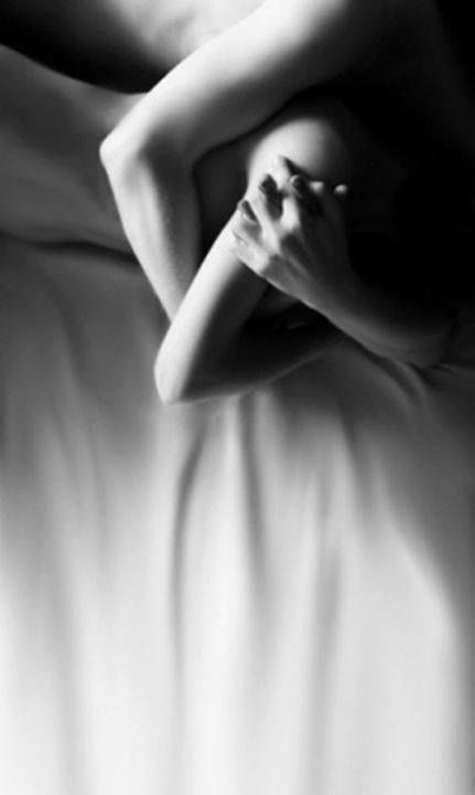i-like-the-dreams:  &ldquo;Cuando uno no vive como piensa, termina pensando como