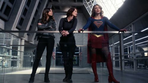 supergirlfansworld:Update Gallery Screen CapturesSupergirl 2.10- We Can Be HeroesMore