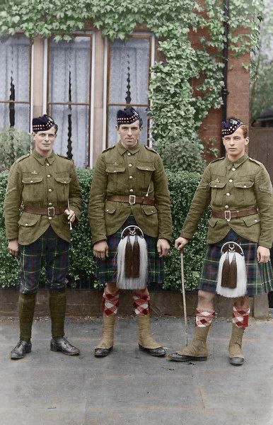 bantarleton: Three Seaforth Highlanders, Bedford, England 1915. Photograph hand coloured by Chris Fo