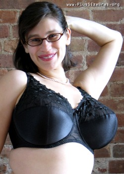 Funbaggery:  Just Your Average Huge Breasted (34H!) Millionaire Bra Model Lesbian