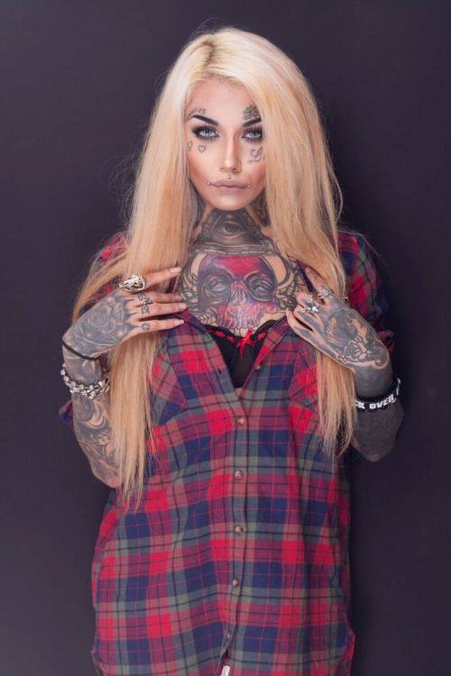 tattedbeautues:    Elizabeth Minto Das  