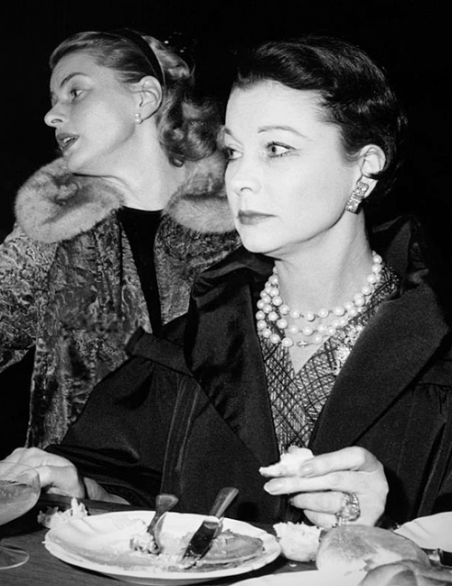 divinevivienleigh: Vivien Leigh and Ingrid Bergman in Paris, 1957