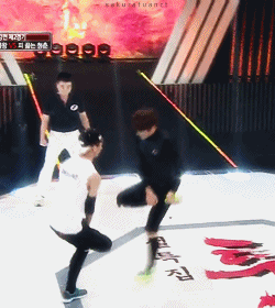 sakuratuanct:  Baro VS Minho for new KBS ProgramThis game is intense as fuck. 