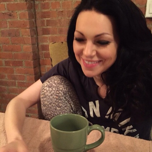 missdontcare-x:  Just Laura Prepon being hot 