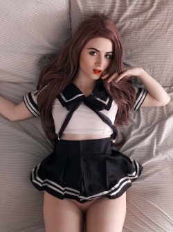 princessgrool:  I think I’d make a really good fuck doll 😉