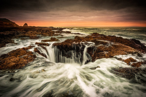 Thor&rsquo;s Well, Oregon by https://ift.tt/2Kh297A The rugged coast of Oregon has some quite intere