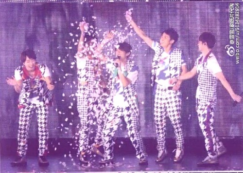 smsjk:Aiba kun HBD on Japonism con Aiba xJun yay~~~~ twi wb