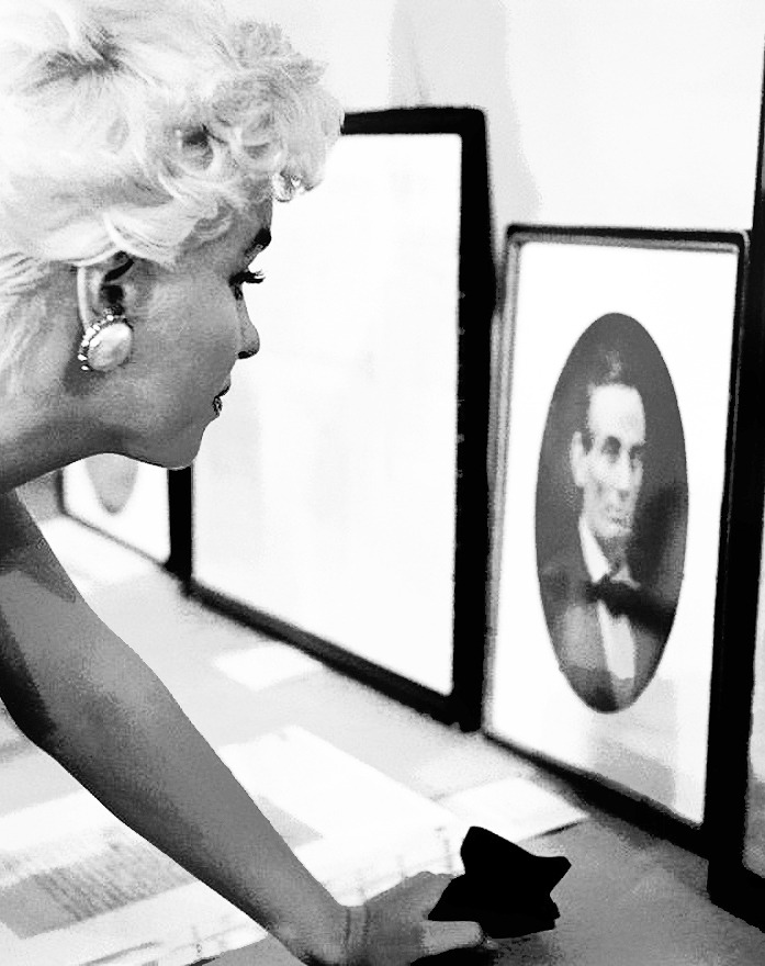 gettysburgaddress:
“elsiemarina:
“ Marilyn Monroe studies a portrait of her idol, Abraham Lincoln, in Bement, Illinois, 1955.
”
Even though I’m not familiar with any of her work, Marilyn Monroe will always hold a positive place in my mind. I just...