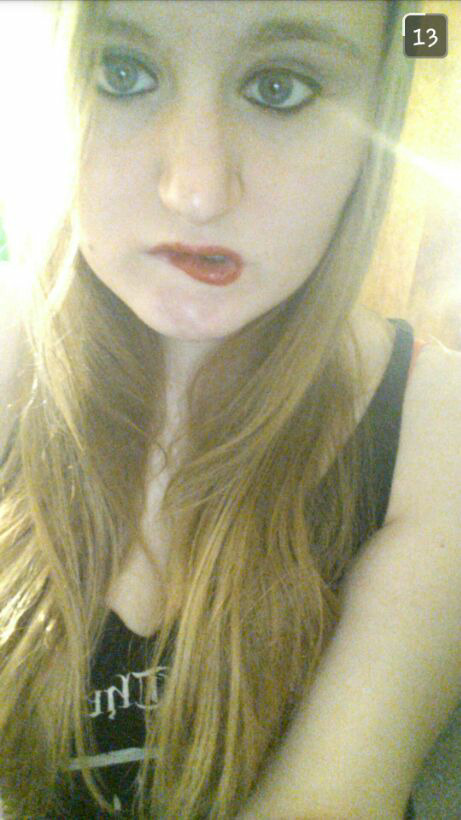 awaytowarpedtour:  Merry Christmas ya filthy animal  Ugh you&rsquo;re so pretty