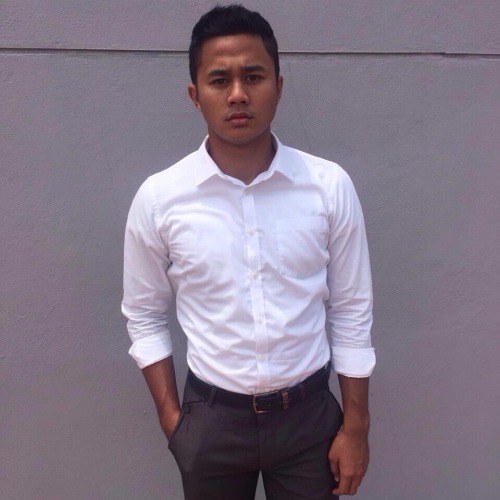 ahzman:

Student UITM Shah Alam skrg, dulu sekolah PROJEK Shah Alam, pemain bola sepak Negeri Selangor 😍😍😍😍😍 