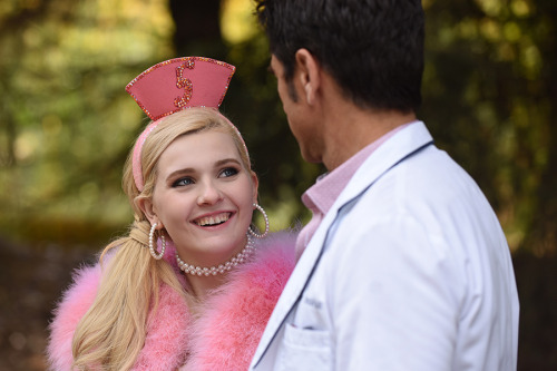 tvseries-movies-stills:  Scream Queens || 2x10 “Drain the Swamp” [HQ] I loved this series , nutty as fuck ;)