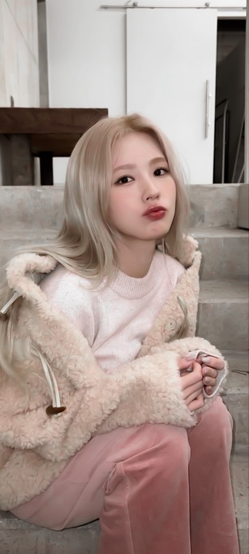 Miyeon Lockscreens (gidle)