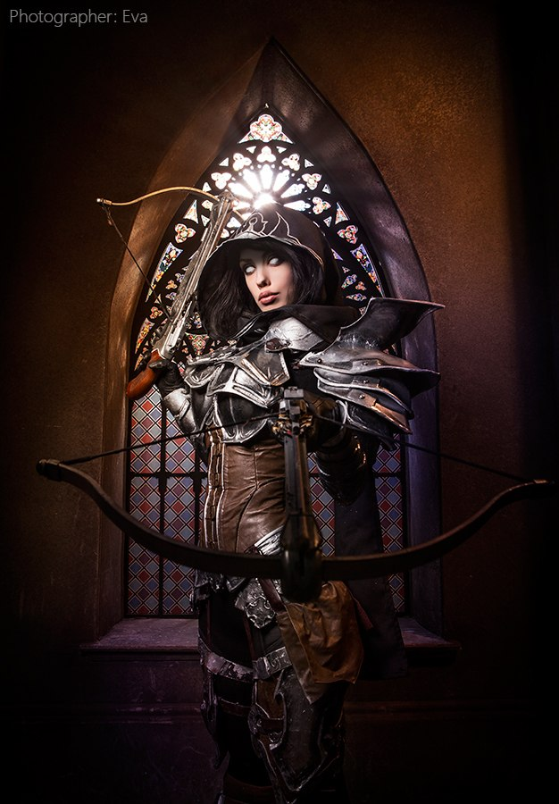 cosplayblog:   Demon Hunter from Diablo 3   Cosplayer: Freia Raven  Photographer: