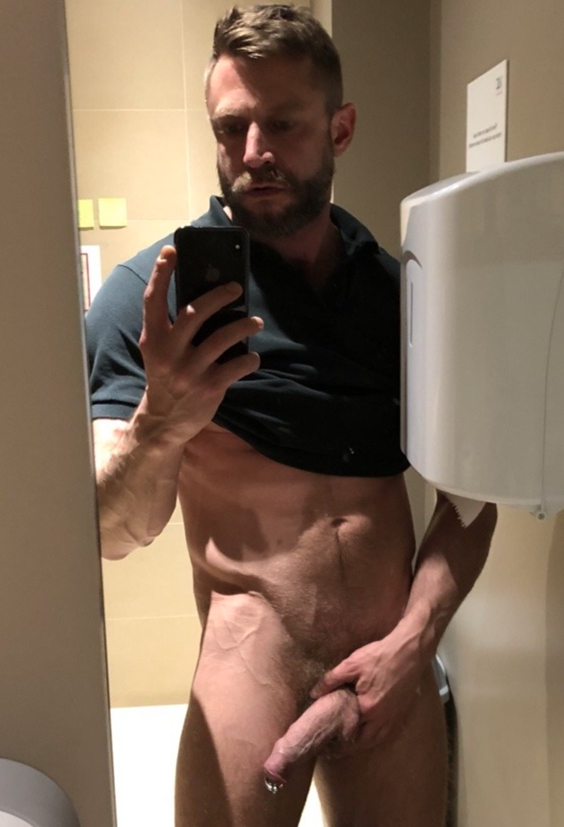 sprinkledpeenreturns:  Yummy!