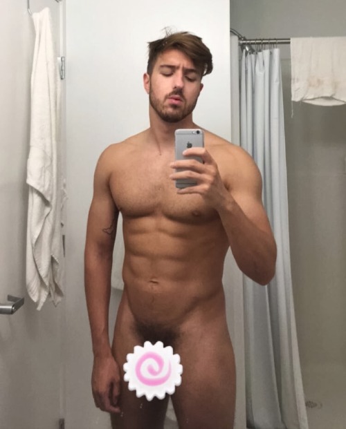 mystraightfriend:  Mystraightfriend.tumblr.com