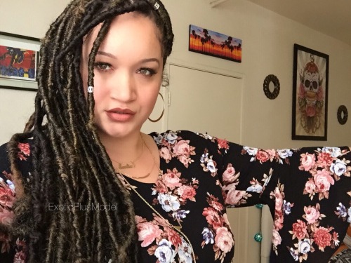 exoticplusmodel: Dread locks and BBW booty  Been a while