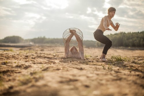 sean-clancy:  “Agoraphobia” by Ilya Kisaradov  цикл фобий: агорафобия  with behind the scenes shots