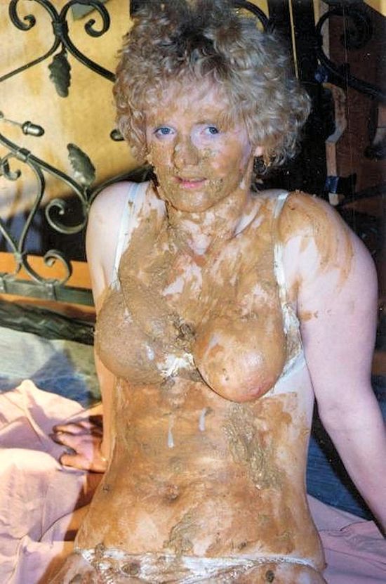 welovescat:  Online Scat Community - http://www.europeanscatgirls.com/tiyo   that&rsquo;s