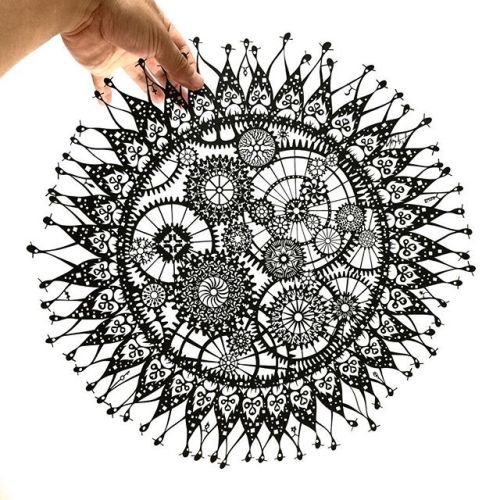 mayahan: Intricate Pape-Cut Art by Japanese artist Riu 