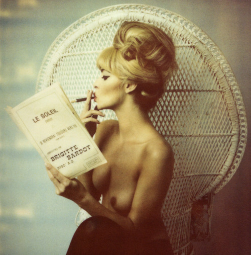 life-as-a-raconteur:  Marianna Rothen porn pictures