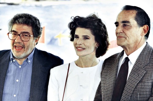 La famiglia di Ettore Scola .Ettore Scola,Fanny Ardant e Vittorio Gassman1988 - Oscar de melhor film