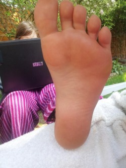 feetandcumandmore:  More Soles HERE