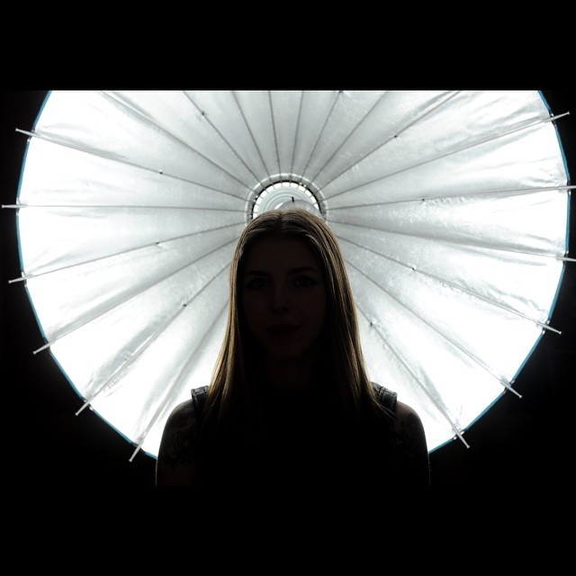 aarongeller:  Mastering my new lighting modifier the #broncolor #para133  with my