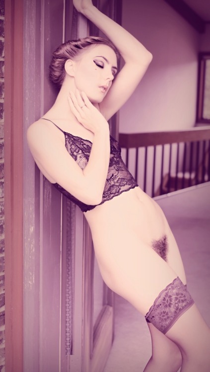 stockingssexy:  http://stockingssexy.tumblr.com/archive