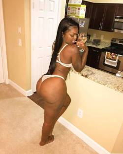 thegrocerylista1:  #topnotch_baddies  Featured