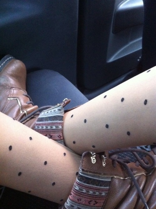 http://tights-details.tumblr.com/post/138086544958