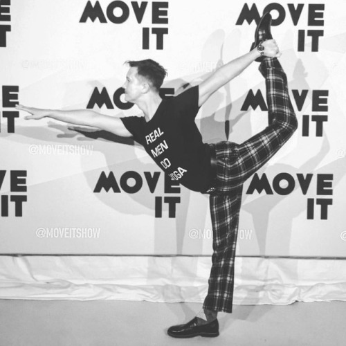 goodearthyoga:“Motion is lotion!” and only good things can come when you #Move It @movei