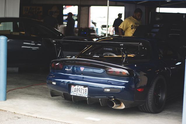 streetstance:  street stance  —socialq