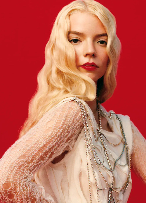 ferrisbuellers:ANYA TAYLOR-JOY for Vogue