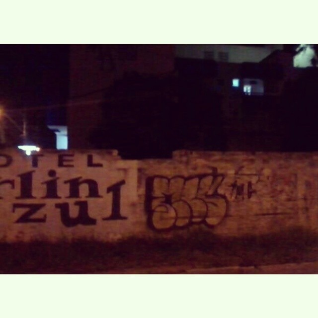 raaapidex depois do showzim loko de hoje #throwup #boanoite #spraycan #welovebombimg