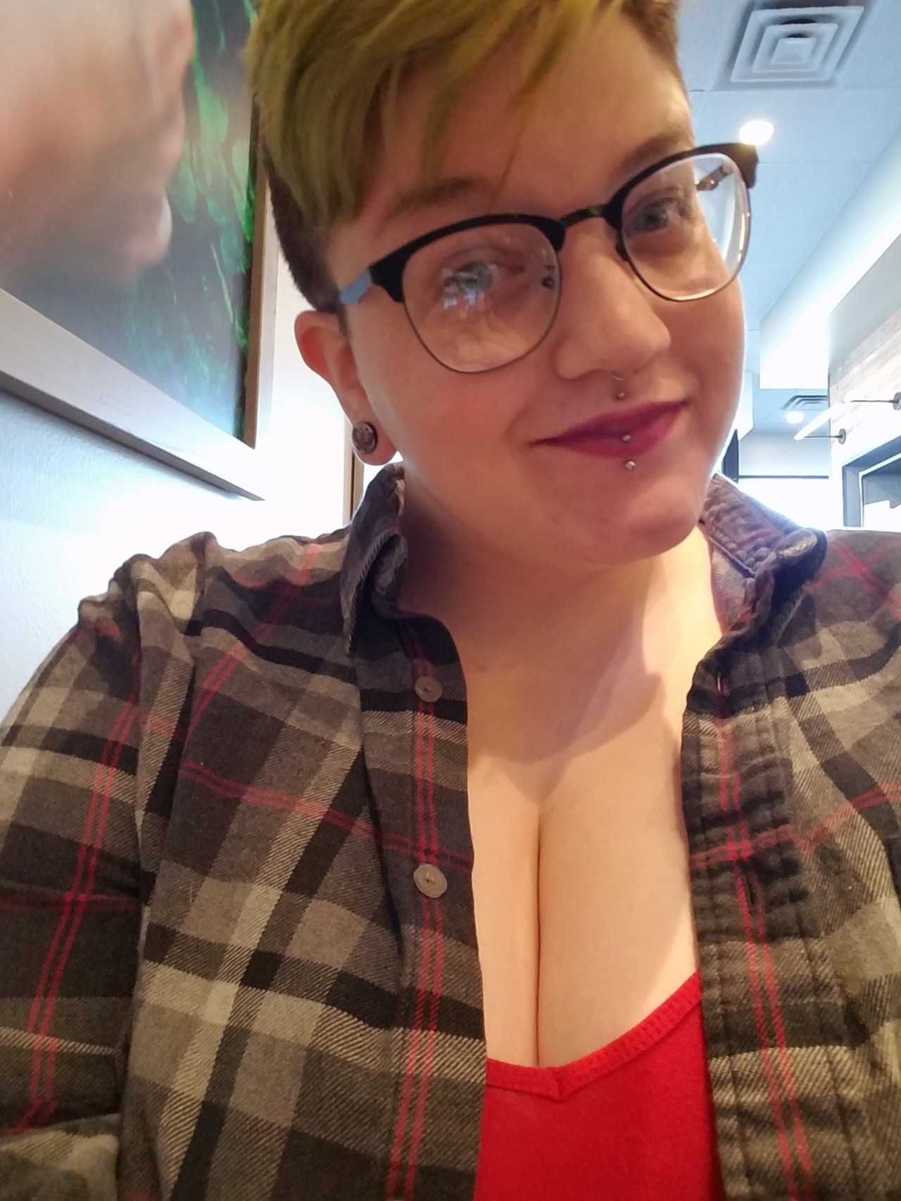 gang-vocals:  I got my philtrum pierced yesterday!  It’s still pretty swollen but
