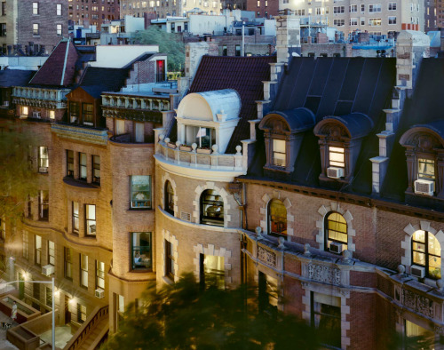 abstraire:Gail Albert Halaban - Out My Window