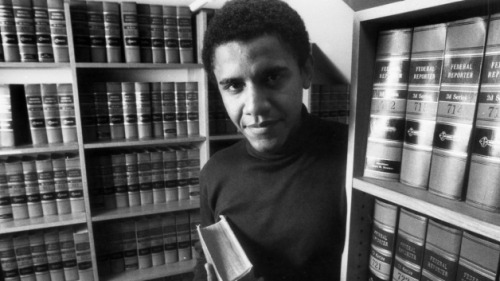 ianthe:  Today In Black History: February 6, 1990 - Harvard student Barack Obama becomes the first African-American president of the Harvard Law Review; this role is considered the highest student position at Harvard Law School. In 2010, third-year Harvar