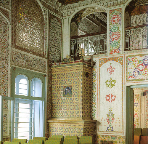 tzilahjewishcultureandhistory: Former Kalantarov House Synagogue in Bukharan, Uzbekistan. Source: Ne