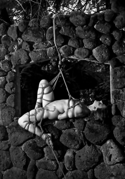 xunodetantosx:  come with me and follow me… http://xunodetantosx.tumblr.com/ ven conmigo y sigueme… http://xunodetantosx.tumblr.com/ 