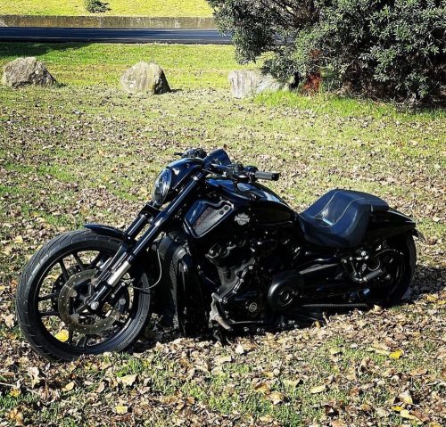 Posted @withregram • @sober_sender BLACKMOLLY #vrod #vrodcustom #vrodnation #nightrod #nightrodspeci