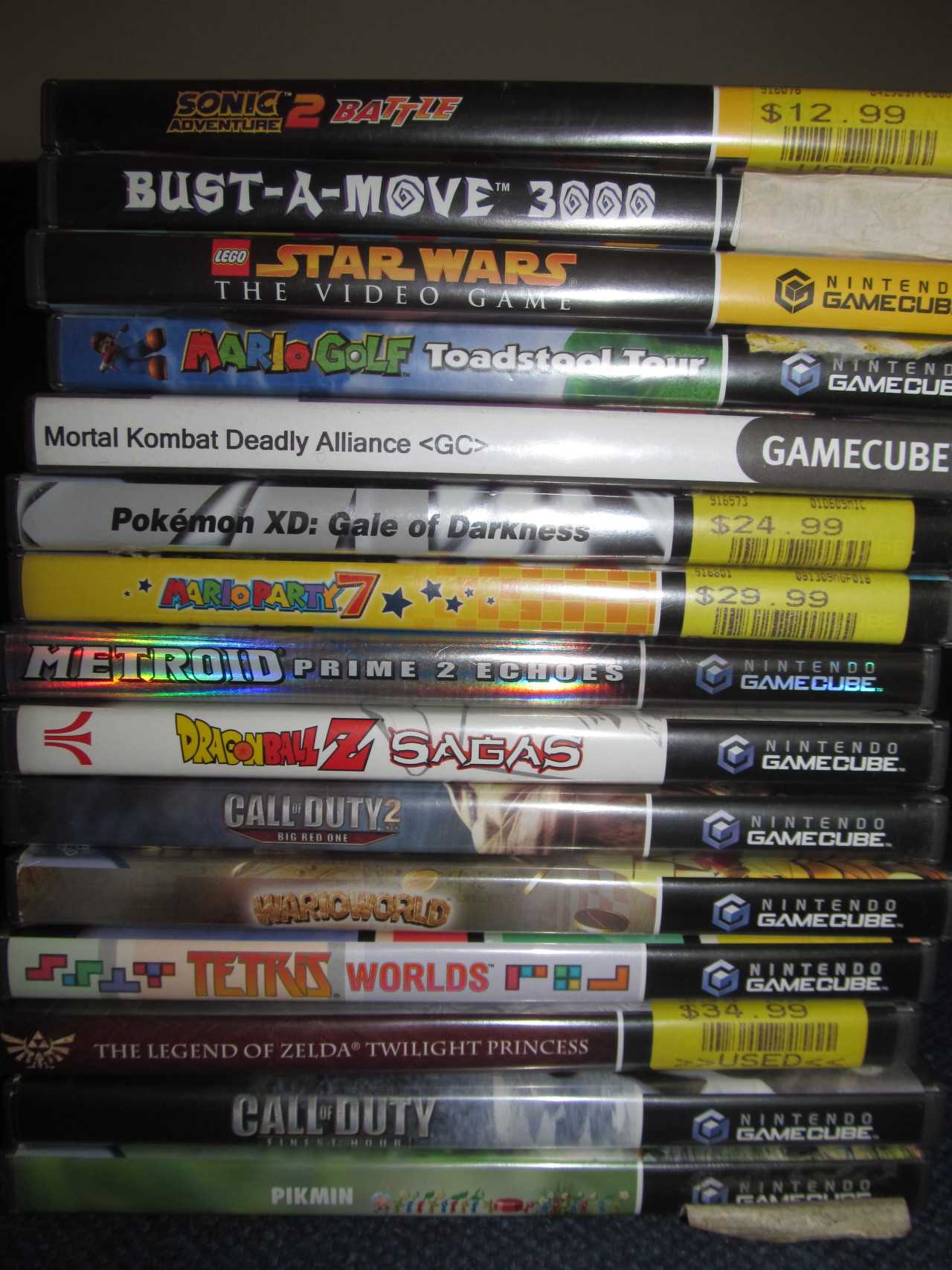 resort-tocannibalism:  GIVEAWAY!!!!! I have some used games and new games and slightly