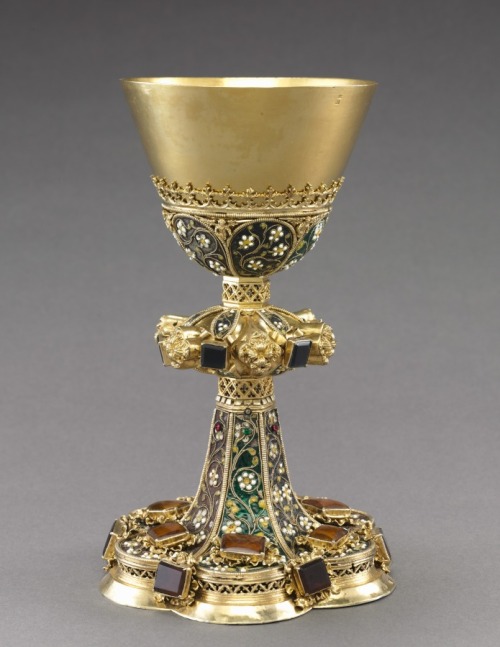 cma-medieval-art:  Chalice and Paten, c. 1450-1480, Cleveland Museum of Art: Medieval ArtThe chalice and paten-the most important liturgical vessels-are used at the altar by the priest for the consecration of the Eucharistic bread and wine during the