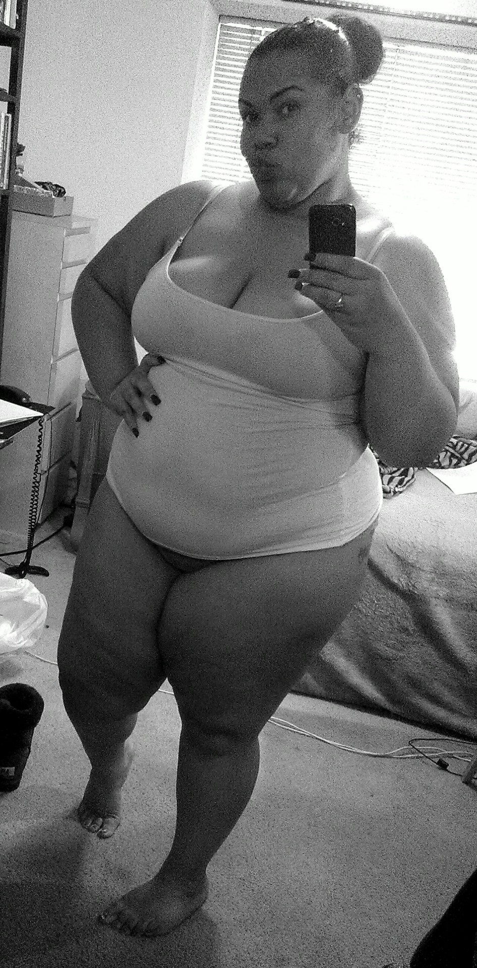 dumptruckthicc:  msdymonddiva:  Random black and whites….  She so sexy and that