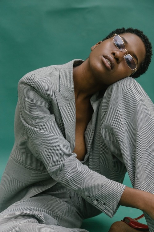 blackgrlsaremagic: Tabby J. Shot by Trav. Ig: @tabbyj__ and @a_kid_named_trav