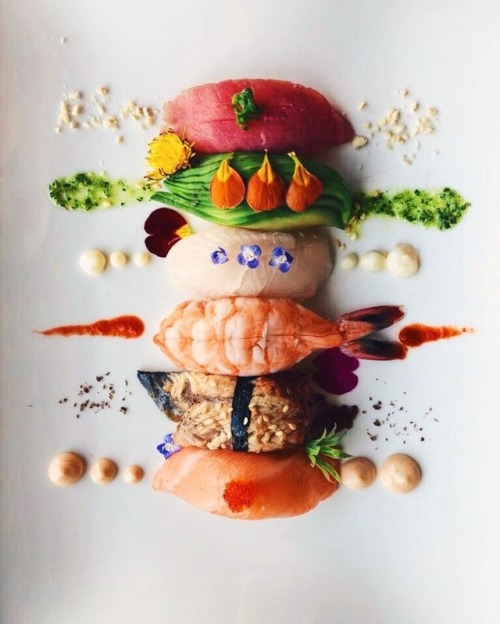 idreamofsushi:Photo by @eminbabayev93 at Yuka Kaiten Azerbaijan. (Baku, Azerbaijan)