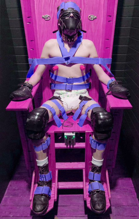 feminisedredhead: wittlesissybaby: The “torture chair” as it’s come to be known, is for the most rel