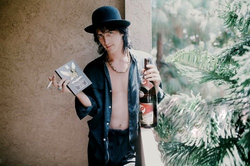 sunrise9memories: Izzy Stradlin, 1988