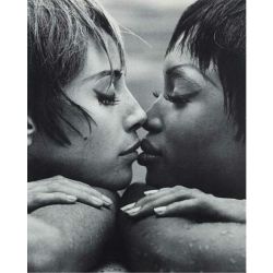 glassolive:  christy turlington &amp; naomi campbell 