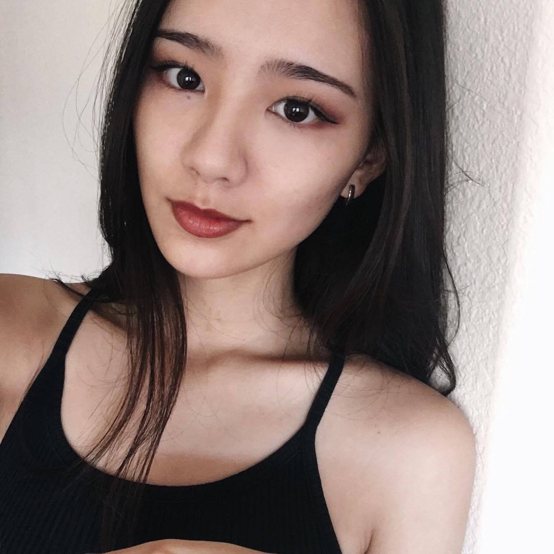 sgsweeties2:  Follow @sgsweeties2​ for more!!Help to share and reblog :)