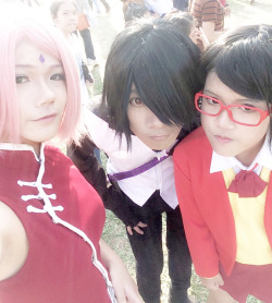 catobsessedshipper:  natto-nguyen:  the Uchiha family at Sakura Matsuri 2015 today v u v )  *_*